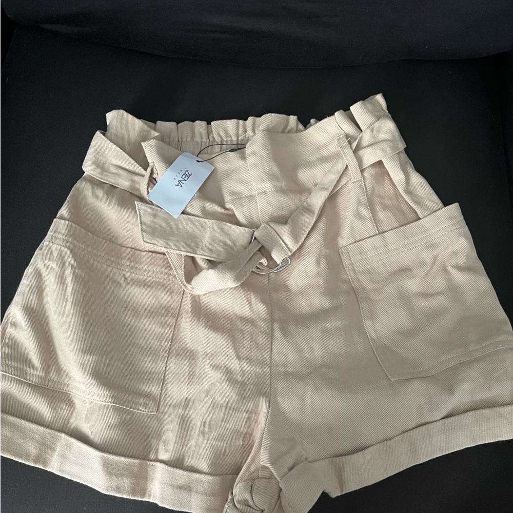 NWT Ziena Beige Textured Skirt